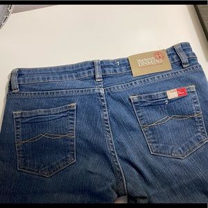 Y2k basics flare Jean 💎